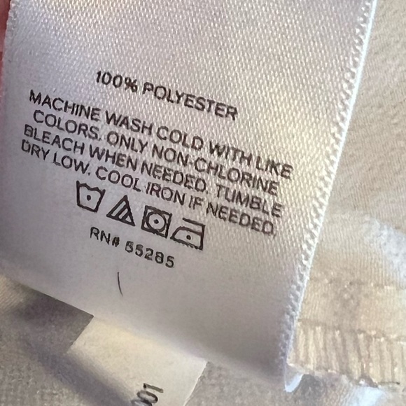 🔥EXPRESS white top bundle & save an additional 30% off 2+ items - Picture 6 of 6